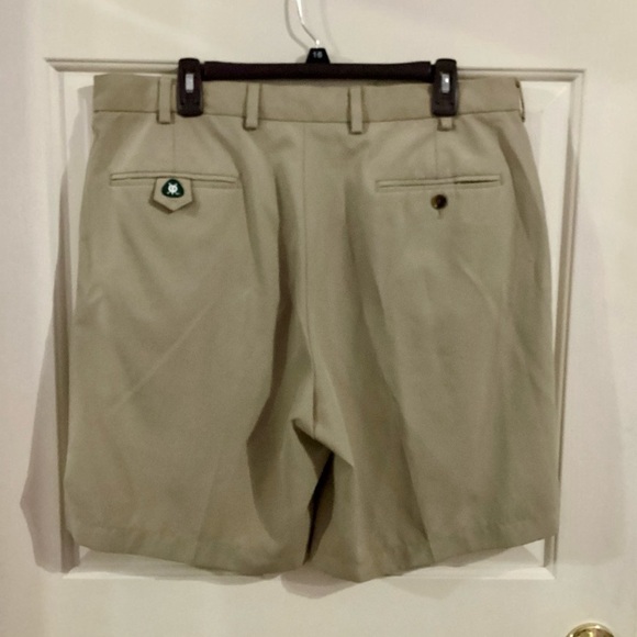 Brooks Brothers Men’s Size 37 St Andrews Links Performance Chino Golf Shorts - Picture 2 of 9